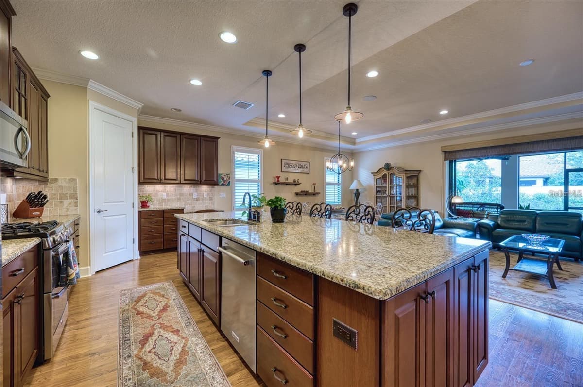 13031 PALERMO DRIVE — photo 6 of 69
