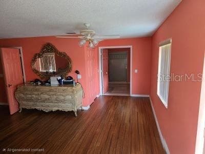 8 SUTTON CT — photo 14 of 20