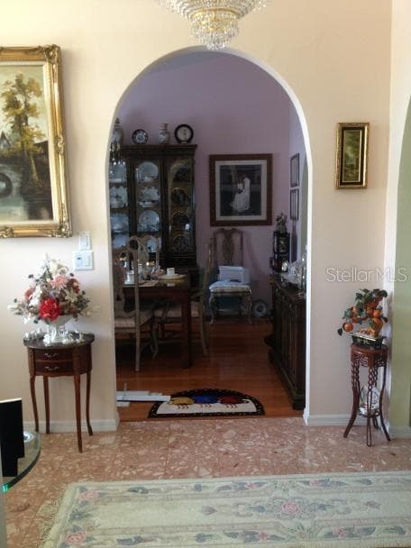 8 SUTTON CT — photo 2 of 20