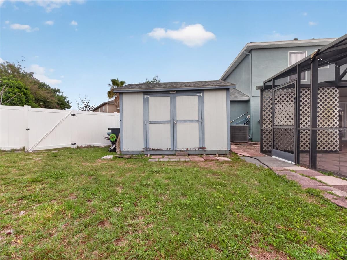 4914 NEWTON COURT — photo 6 of 35