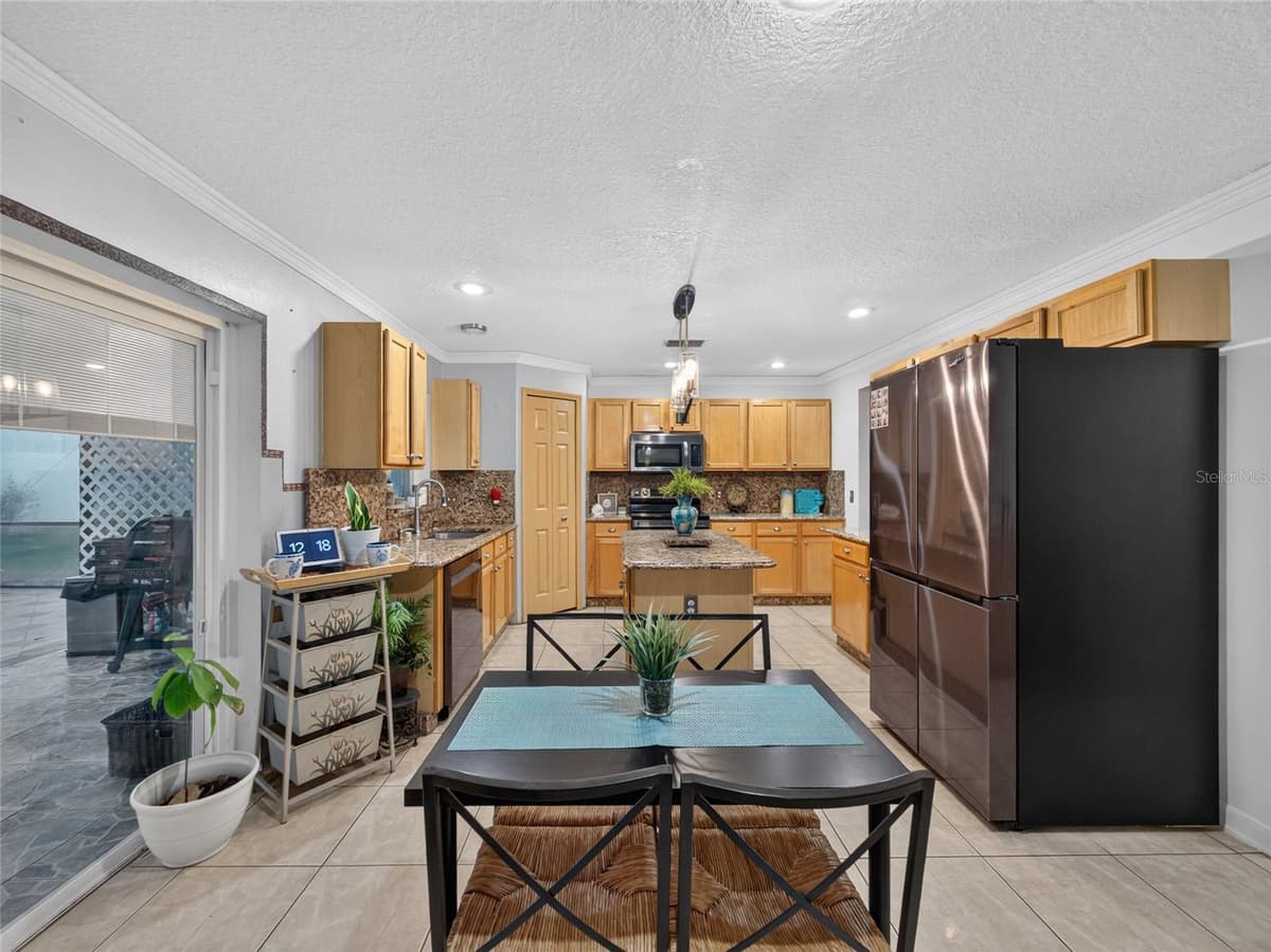 4914 NEWTON COURT — photo 17 of 35