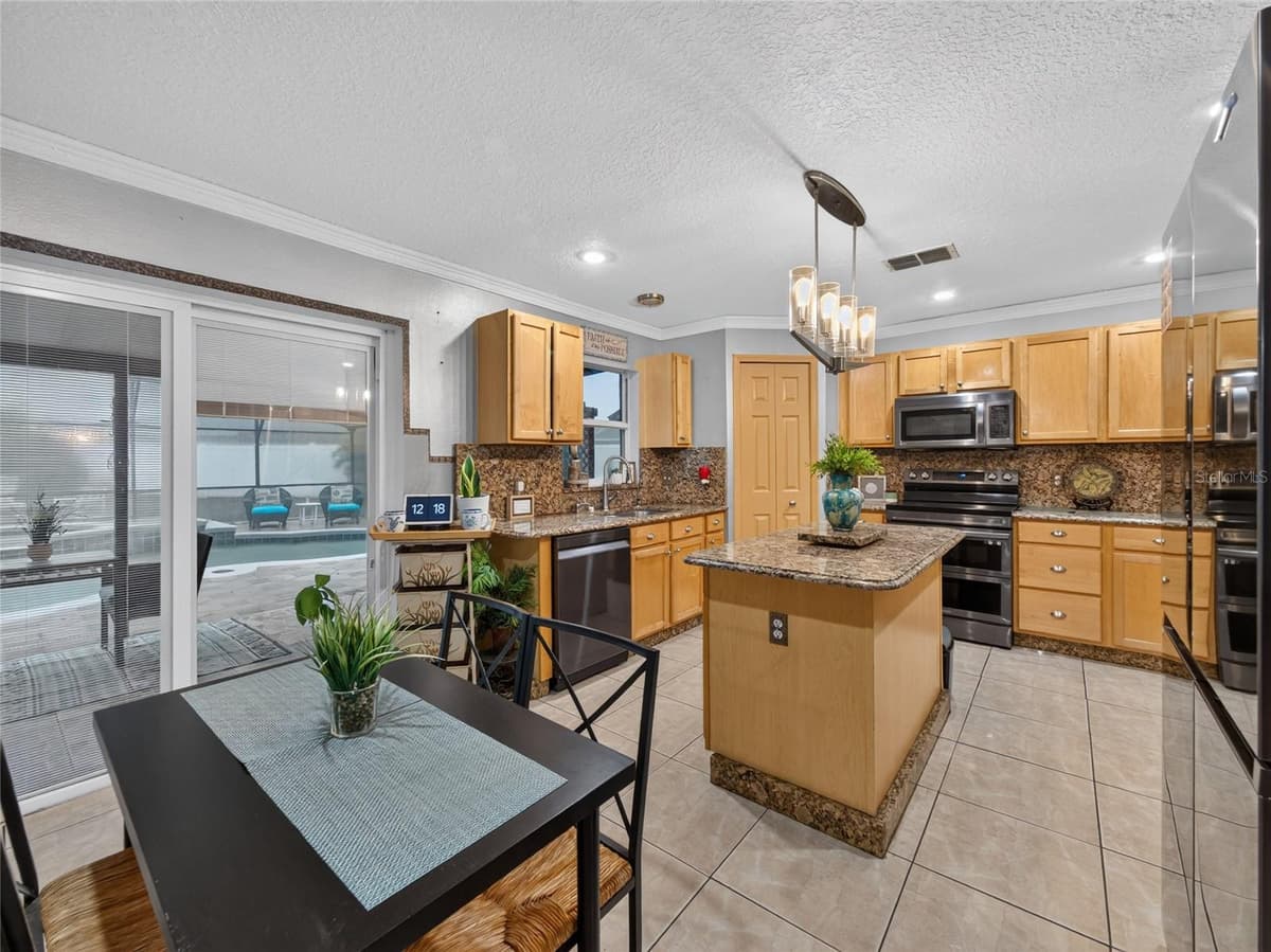 4914 NEWTON COURT — photo 18 of 35