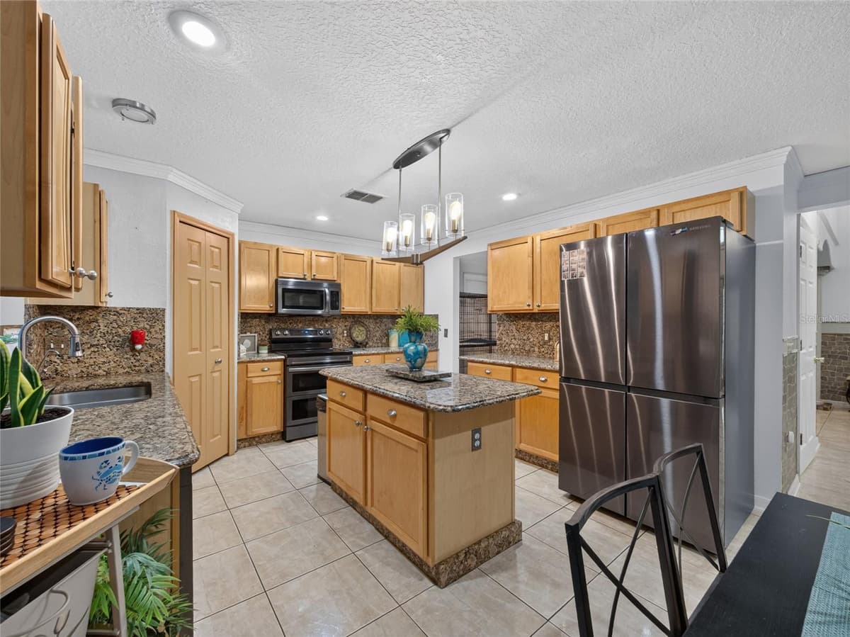 4914 NEWTON COURT — photo 19 of 35