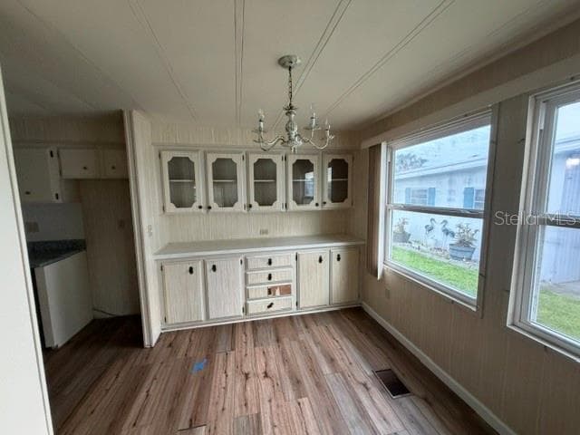 1023 SOUTHLAND DRIVE — photo 9 of 15