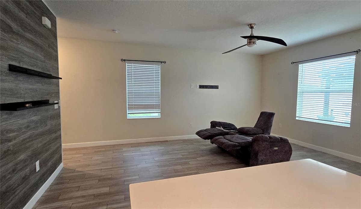 1411 WOODLARK DRIVE — photo 21 of 58