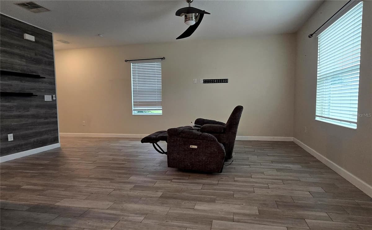 1411 WOODLARK DRIVE — photo 9 of 58