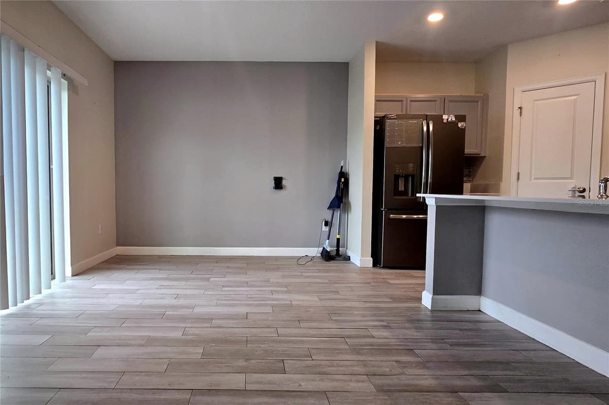 1411 WOODLARK DRIVE — photo 11 of 58