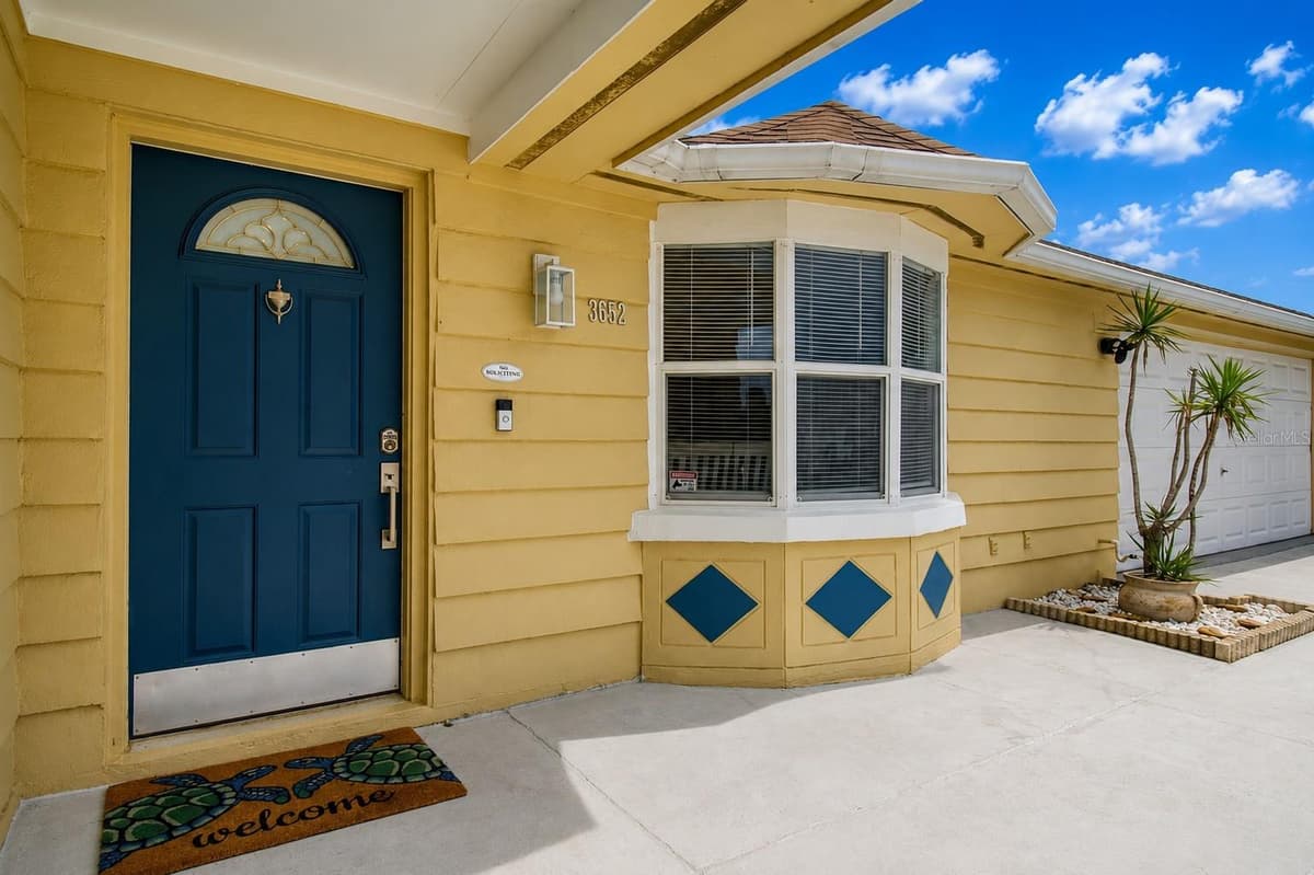 3652 WESTCHESTER DRIVE — photo 3 of 36