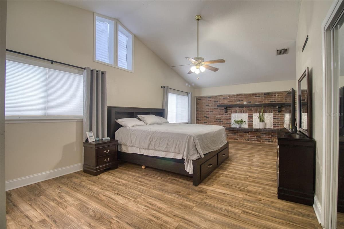 3652 WESTCHESTER DRIVE — photo 14 of 36
