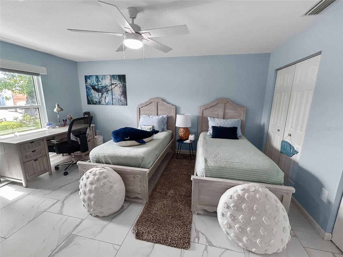1401 GEORGETOWNE DRIVE — photo 32 of 71