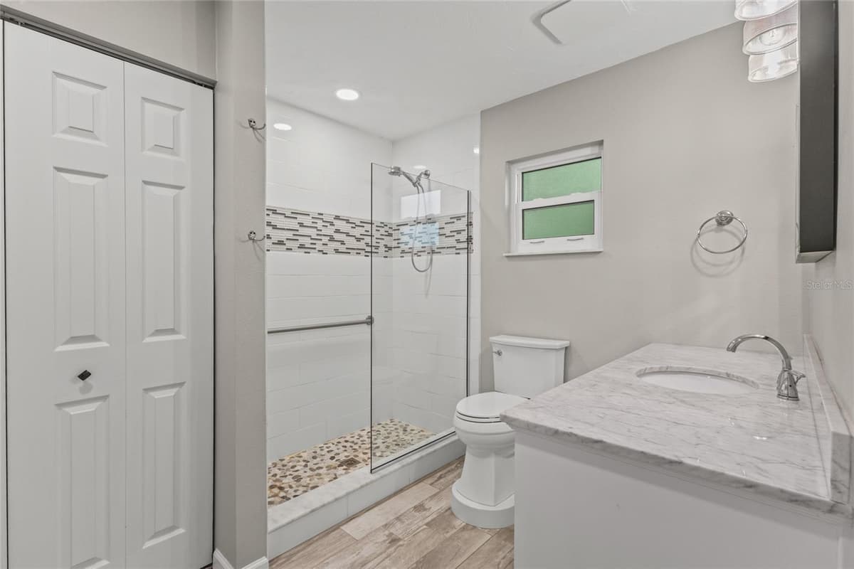 1401 GEORGETOWNE DRIVE — photo 24 of 71