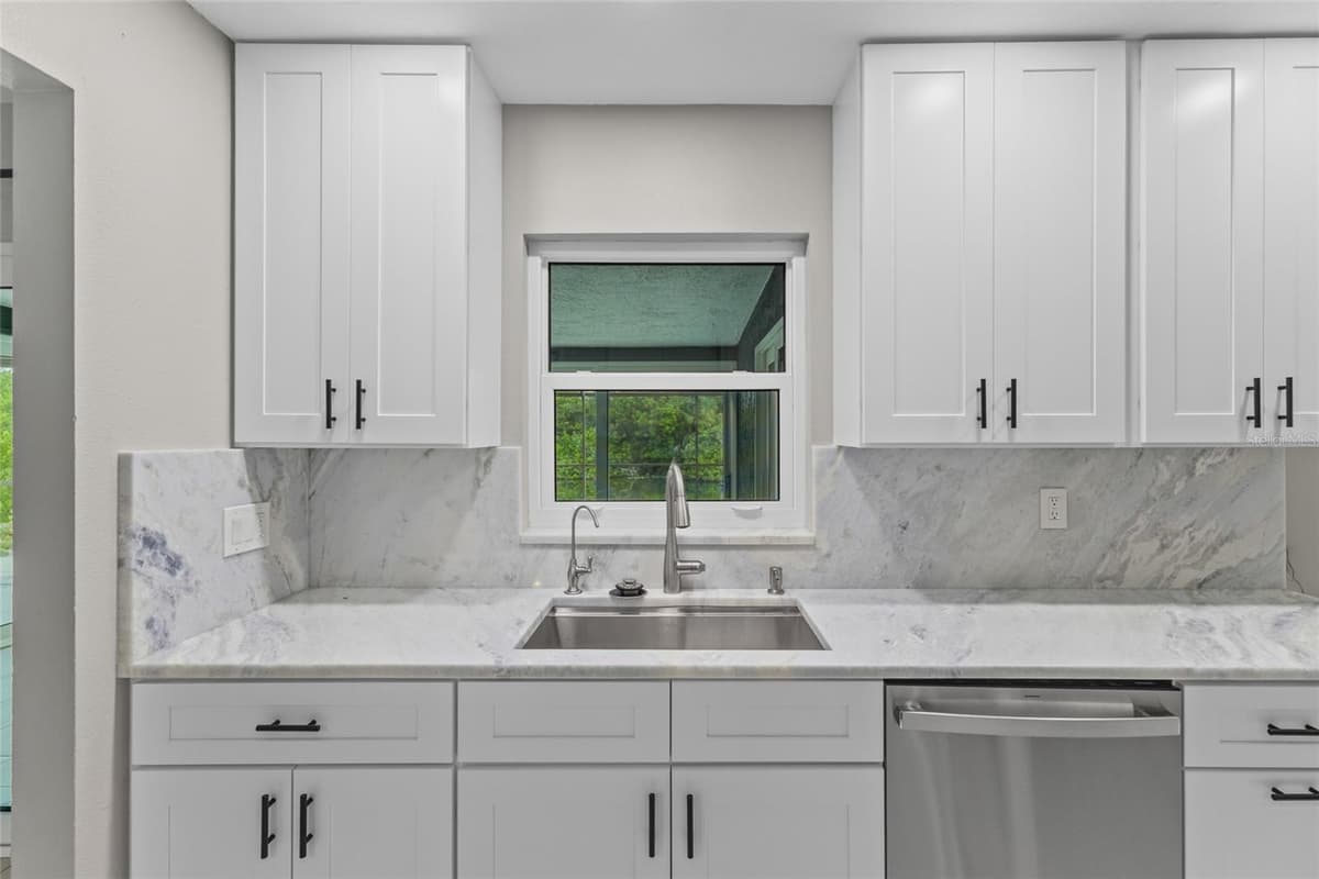 1401 GEORGETOWNE DRIVE — photo 48 of 71