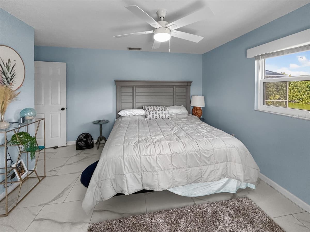 1401 GEORGETOWNE DRIVE — photo 38 of 71