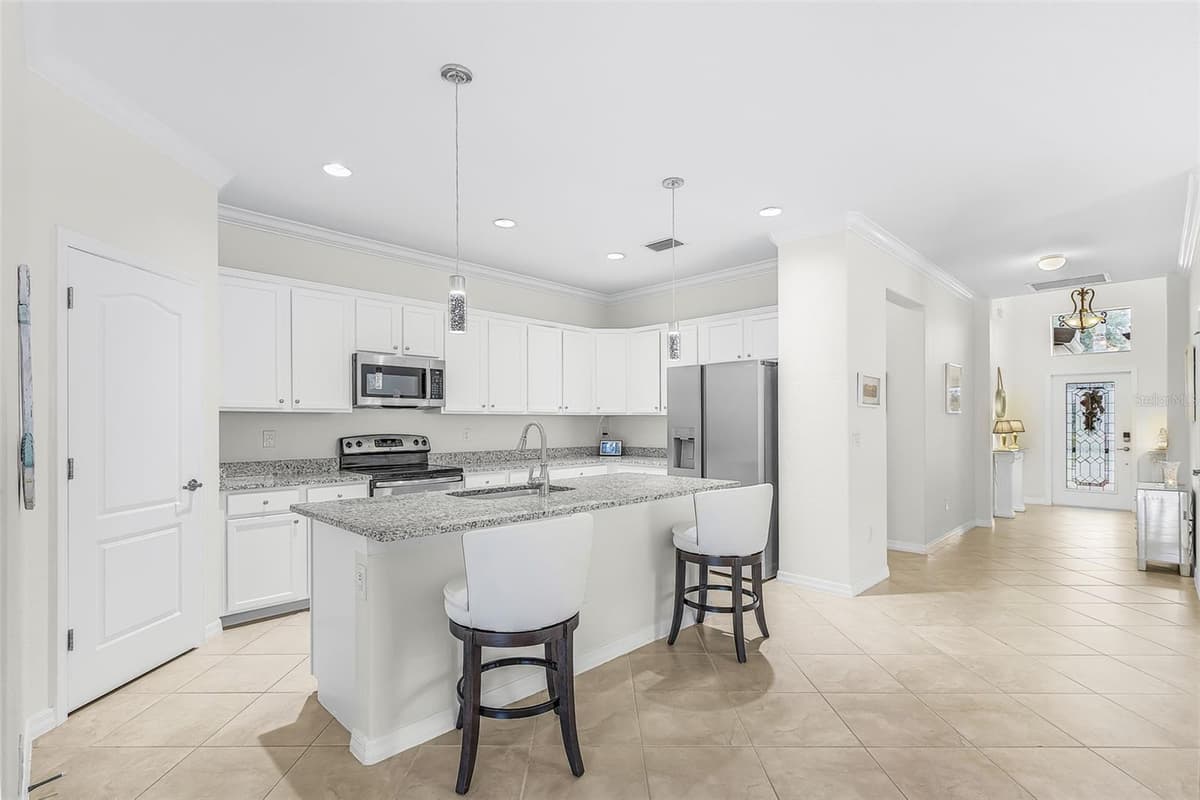 21250 BELLA TERRA BOULEVARD — photo 10 of 27