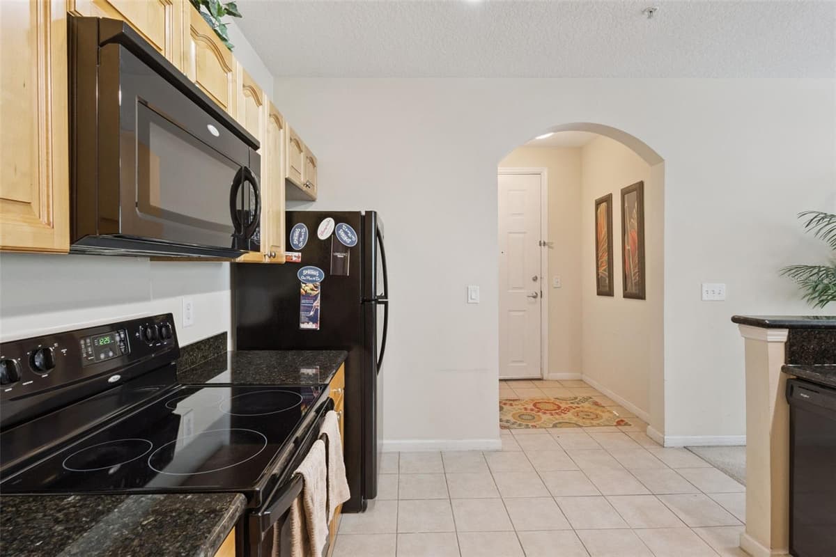 5252 CANE ISLAND LOOP — photo 11 of 37