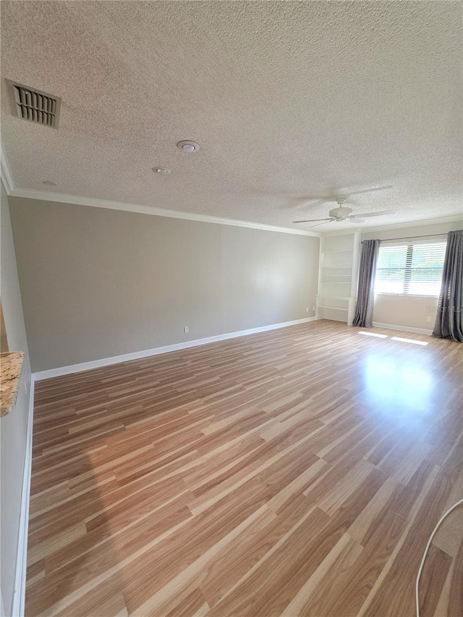 4045 BLUFF OAK COURT — photo 10 of 29