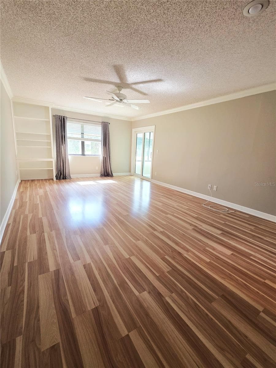 4045 BLUFF OAK COURT — photo 7 of 29