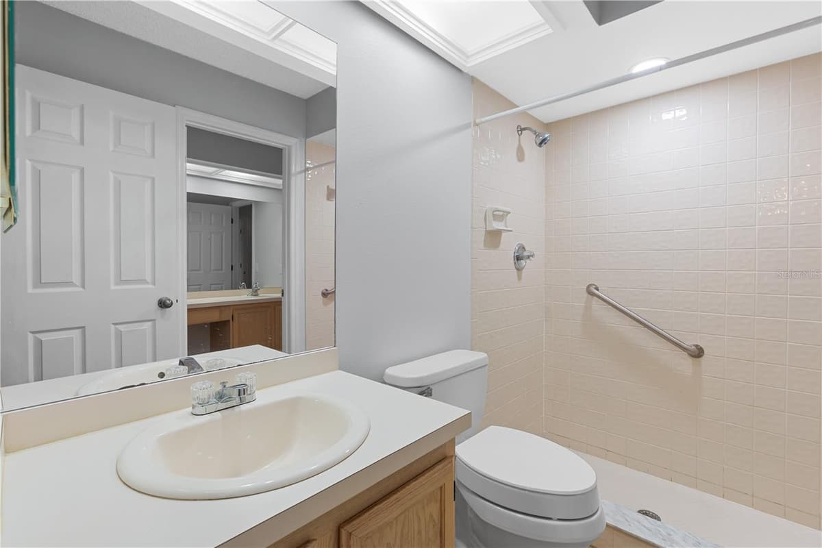 2553 MASON OAKS DRIVE — photo 38 of 60
