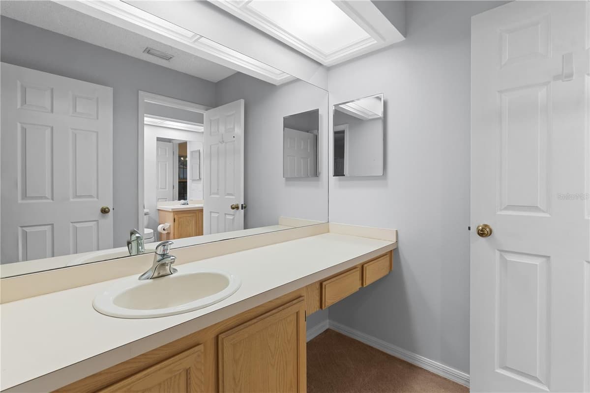 2553 MASON OAKS DRIVE — photo 39 of 60