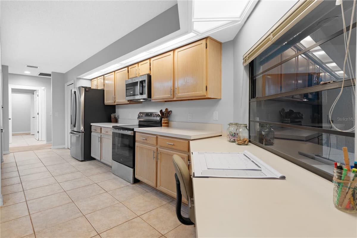 2553 MASON OAKS DRIVE — photo 19 of 60