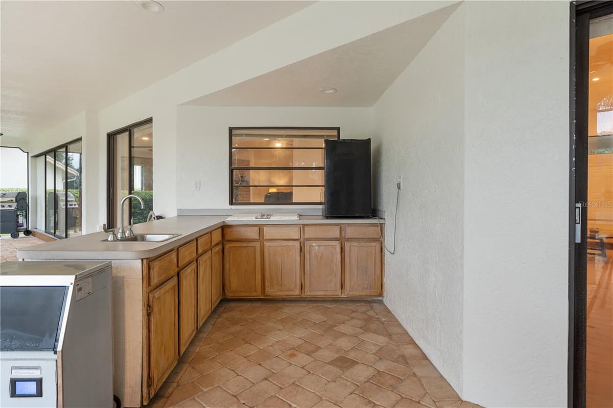 2553 MASON OAKS DRIVE — photo 50 of 60