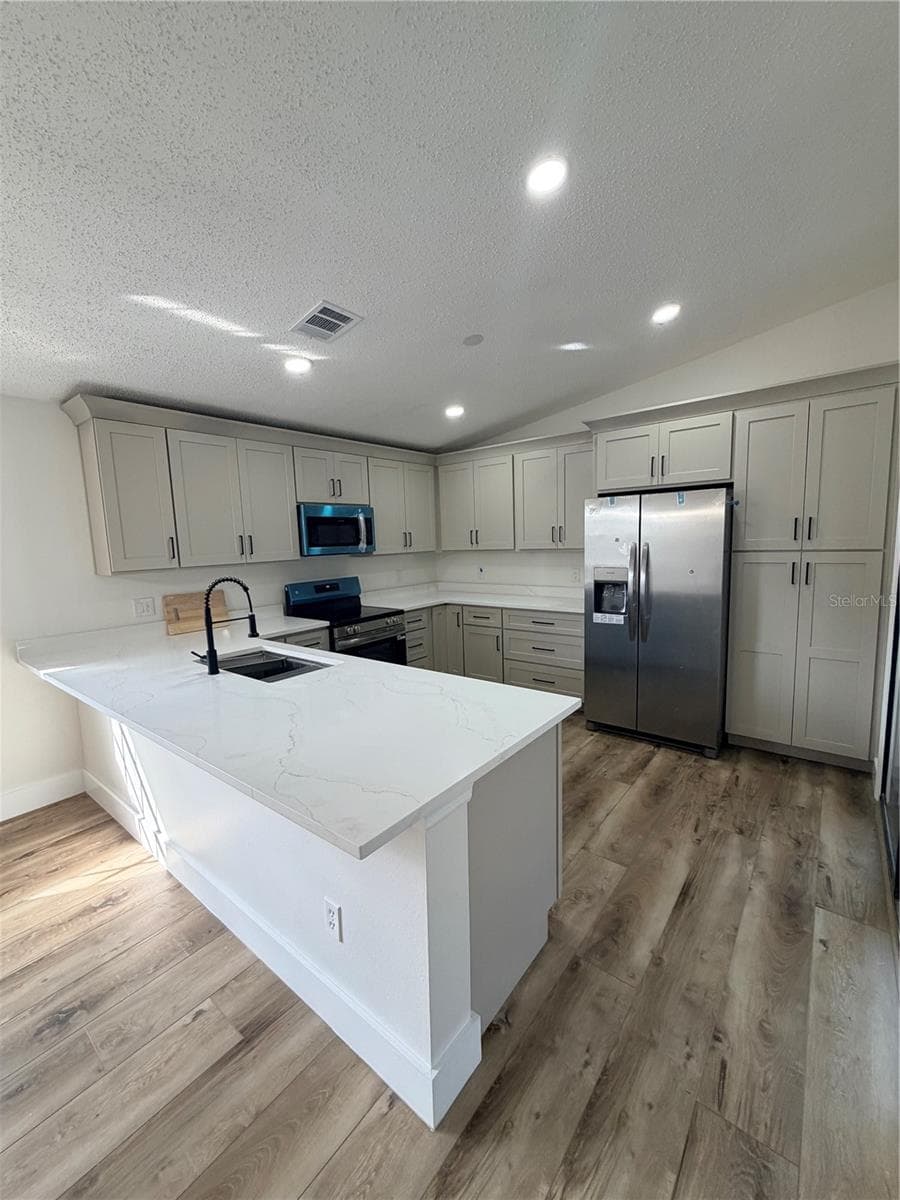 2943 WOOLRIDGE DRIVE — photo 10 of 11