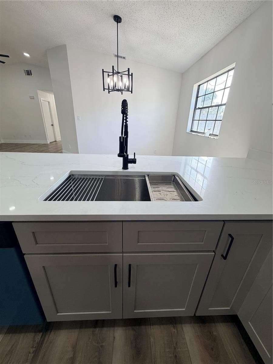 2943 WOOLRIDGE DRIVE — photo 11 of 11