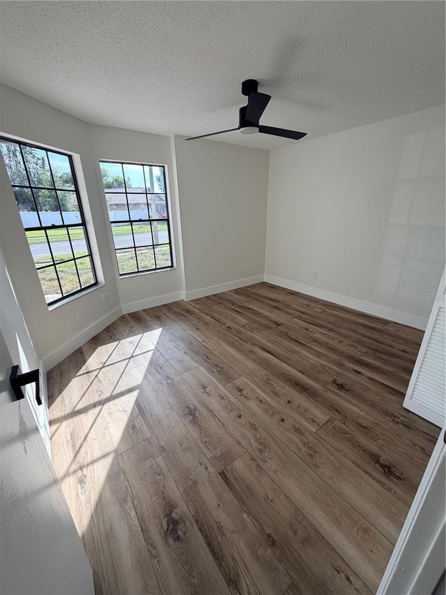 2943 WOOLRIDGE DRIVE — photo 5 of 11