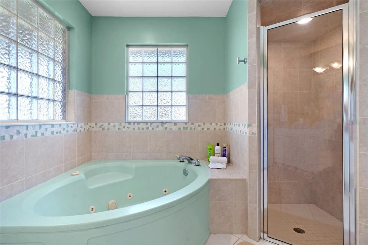 7101 MIDDLETON AVENUE — photo 24 of 60