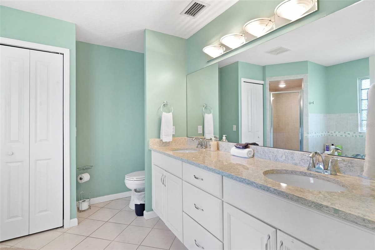 7101 MIDDLETON AVENUE — photo 23 of 60