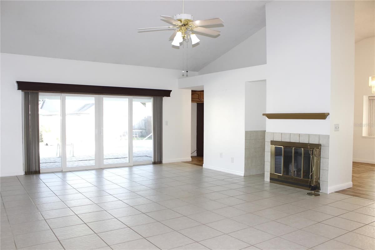 1913 FIRETHORN COURT — photo 16 of 58