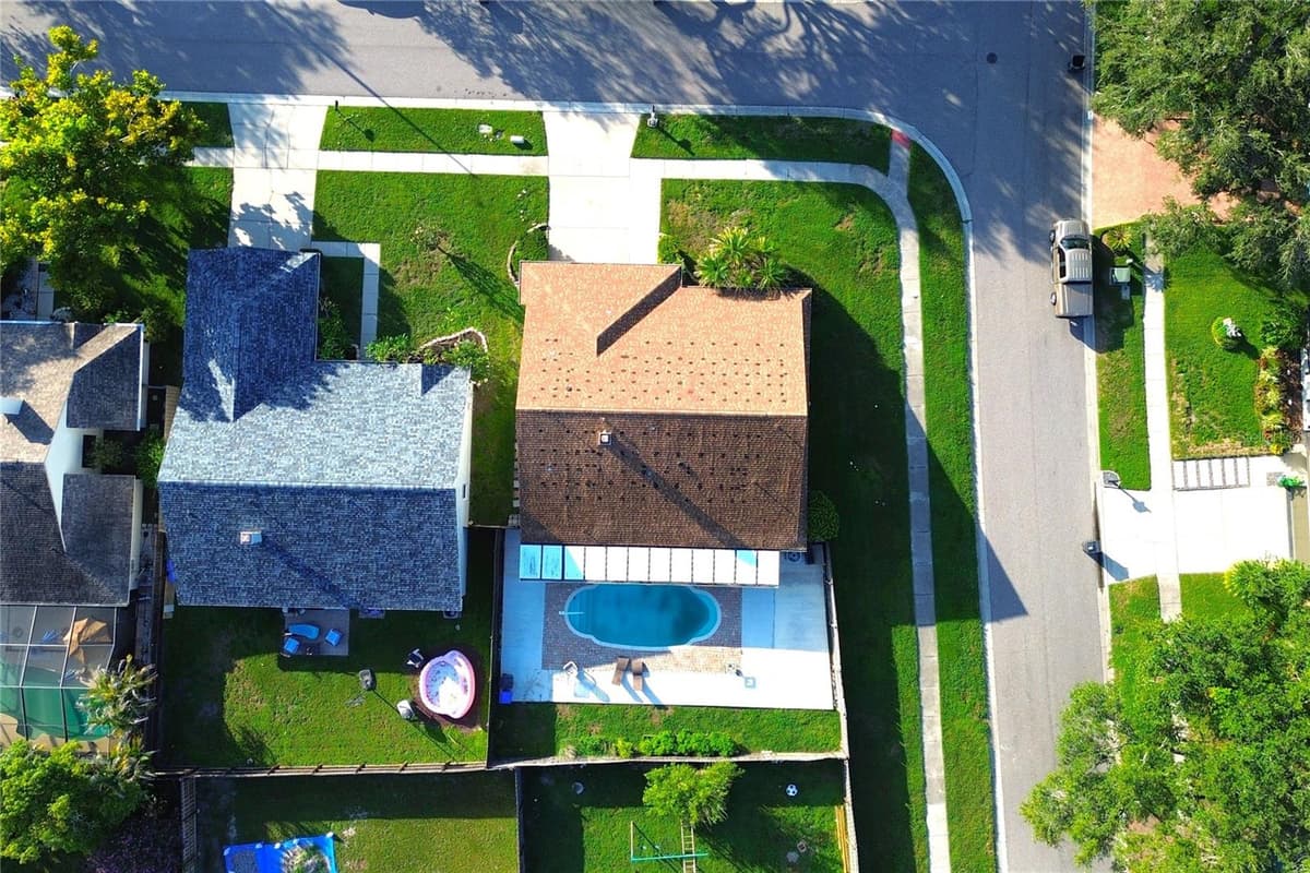 1913 FIRETHORN COURT — photo 37 of 58