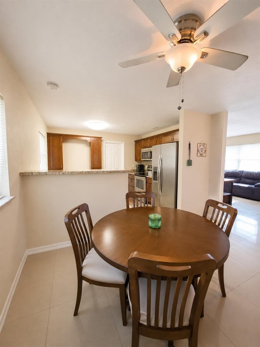 5814 HAMMON DRIVE — photo 4 of 10