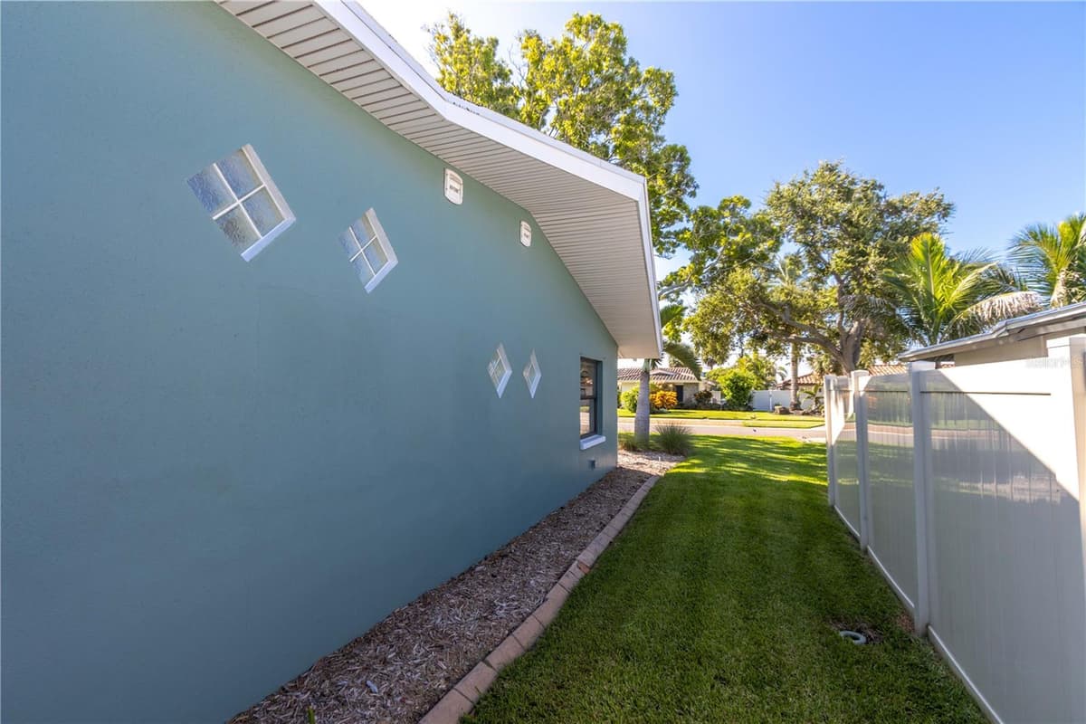 440 PALM ISLAND — photo 42 of 62