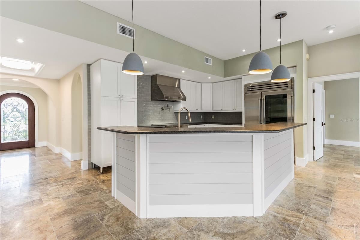 440 PALM ISLAND — photo 17 of 62