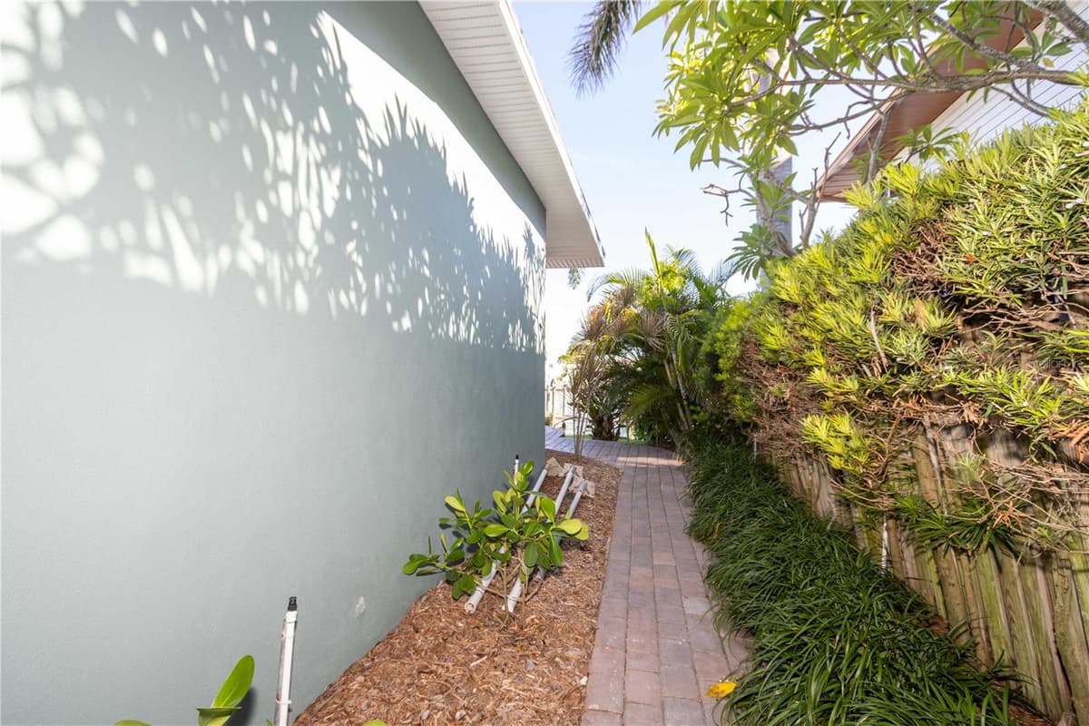 440 PALM ISLAND — photo 43 of 62