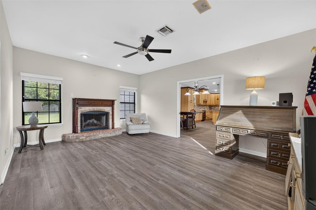 1690 TALLAPOOSA DRIVE — photo 16 of 35