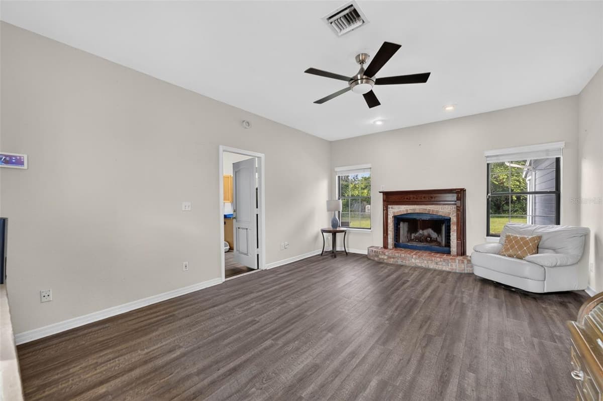 1690 TALLAPOOSA DRIVE — photo 18 of 35