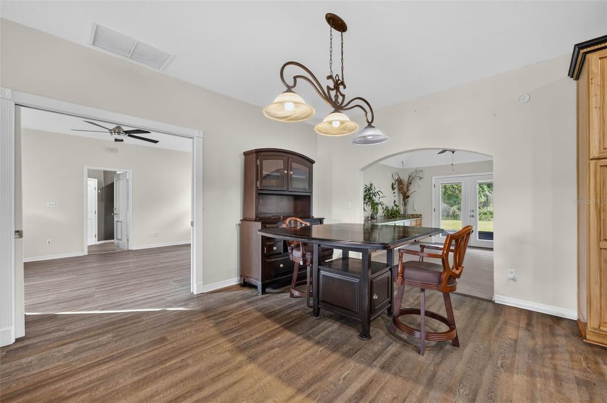 1690 TALLAPOOSA DRIVE — photo 8 of 35