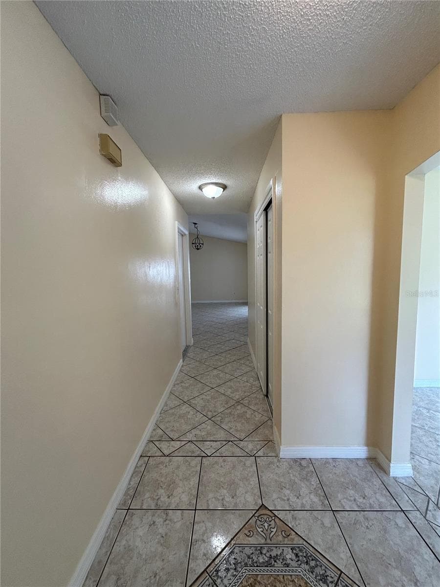 1090 JASON RIDGE COURT — photo 4 of 33