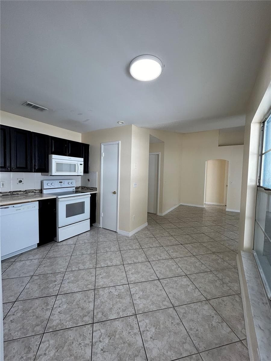 1090 JASON RIDGE COURT — photo 14 of 33