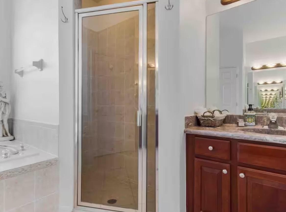 943 CORVINA DRIVE — photo 19 of 40