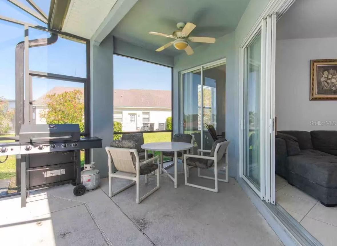 943 CORVINA DRIVE — photo 32 of 40