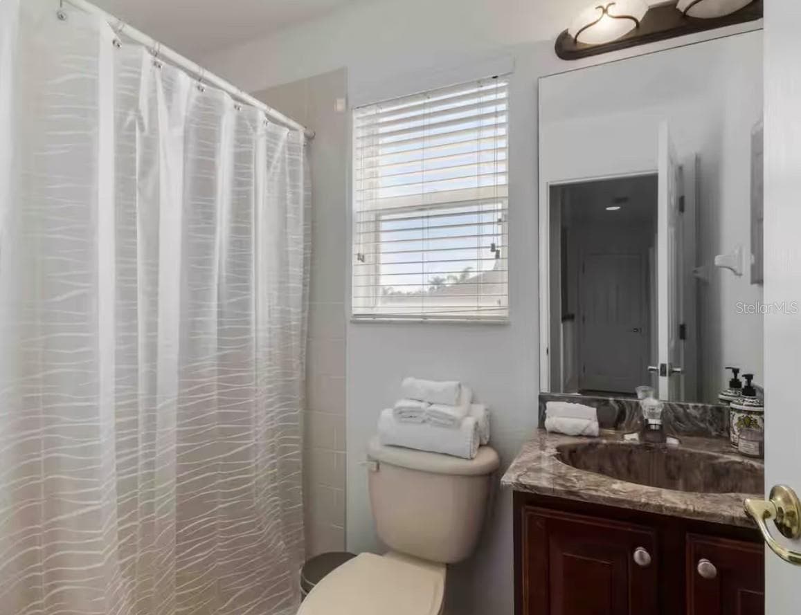 943 CORVINA DRIVE — photo 30 of 40