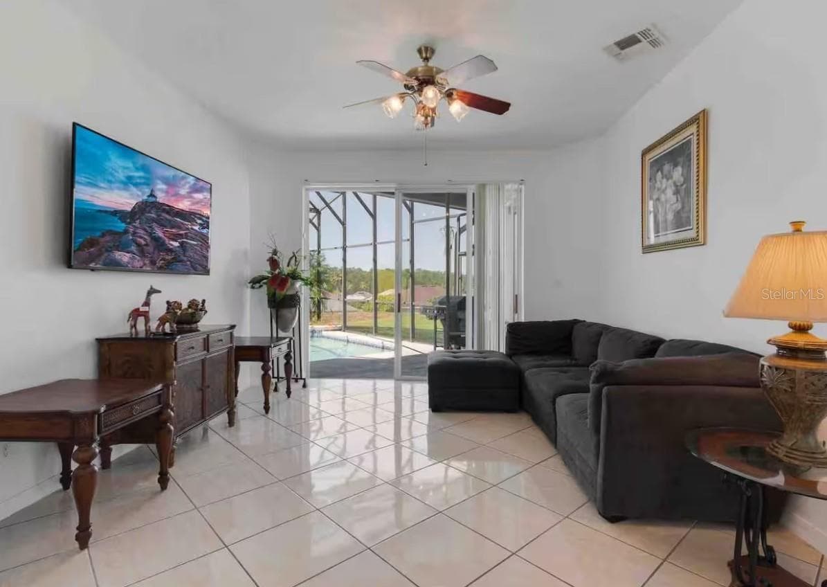 943 CORVINA DRIVE — photo 8 of 40
