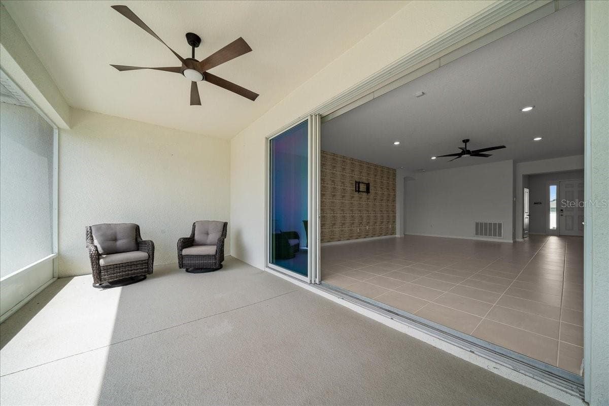 8068 59TH TERRACE — photo 39 of 55