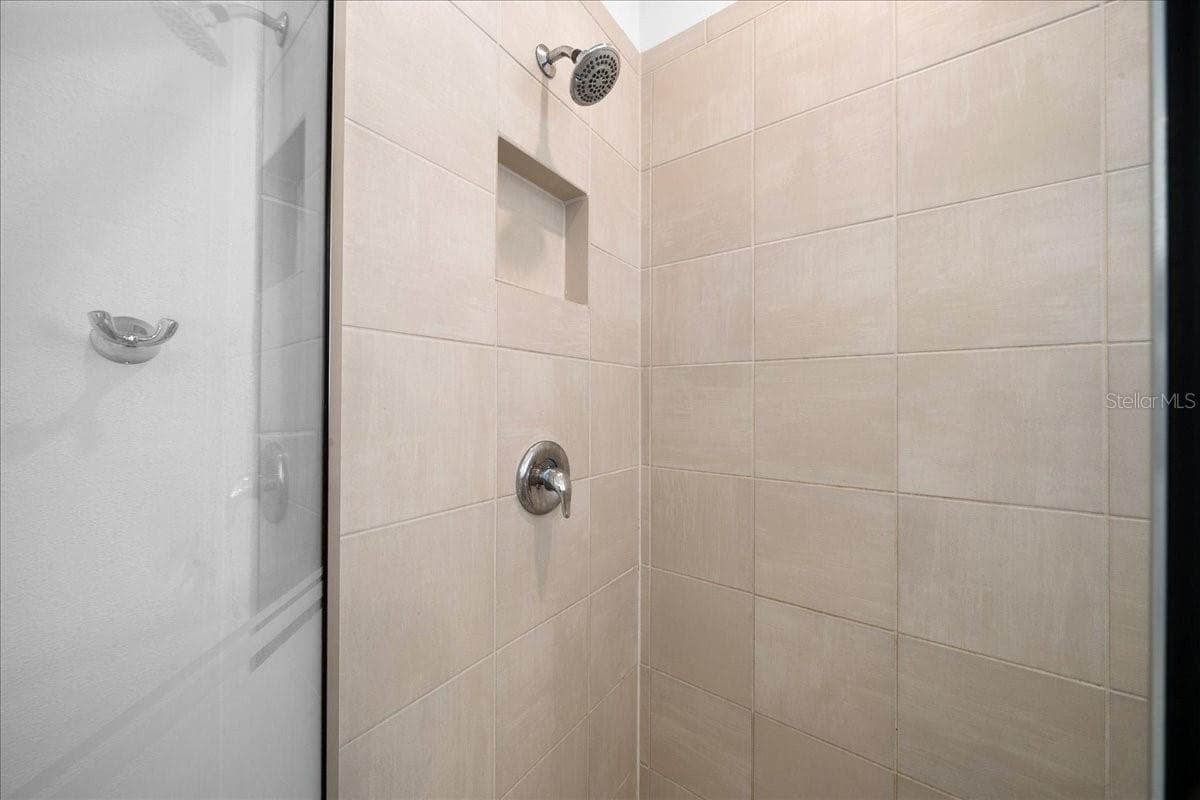 8068 59TH TERRACE — photo 29 of 55
