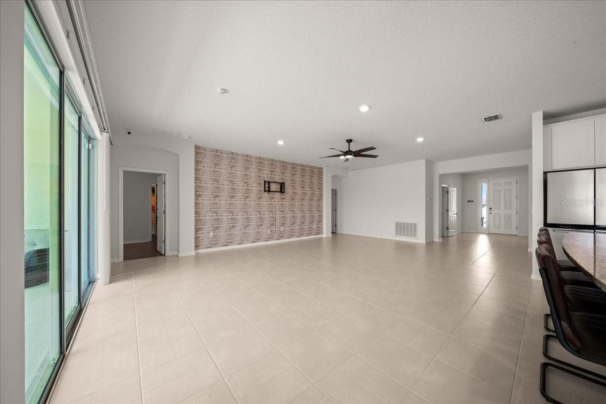 8068 59TH TERRACE — photo 8 of 55