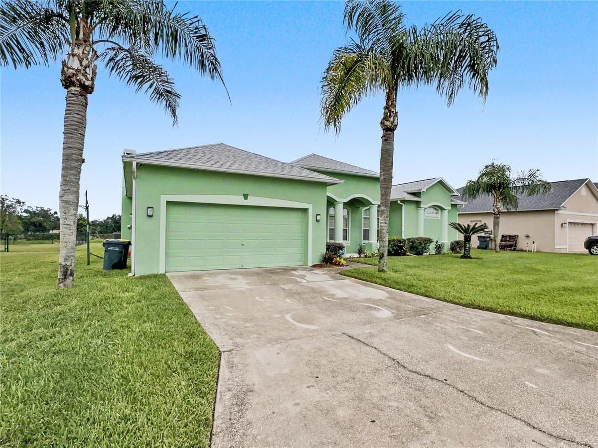 8155 WOODVINE CIRCLE — photo 19 of 22