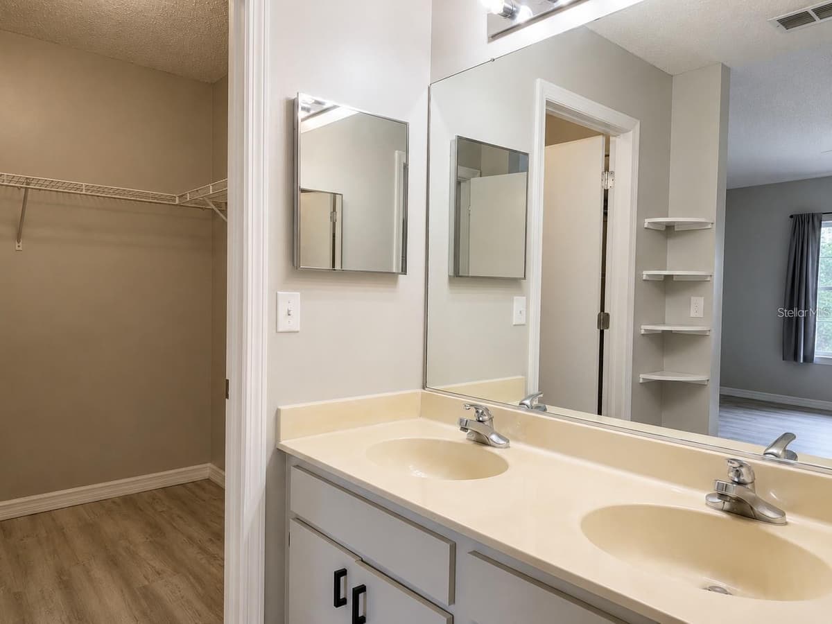 822 MCCALLISTER — photo 19 of 29